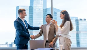 Read more about the article Employee recognition letter: How to make your employees feel appreciated + template