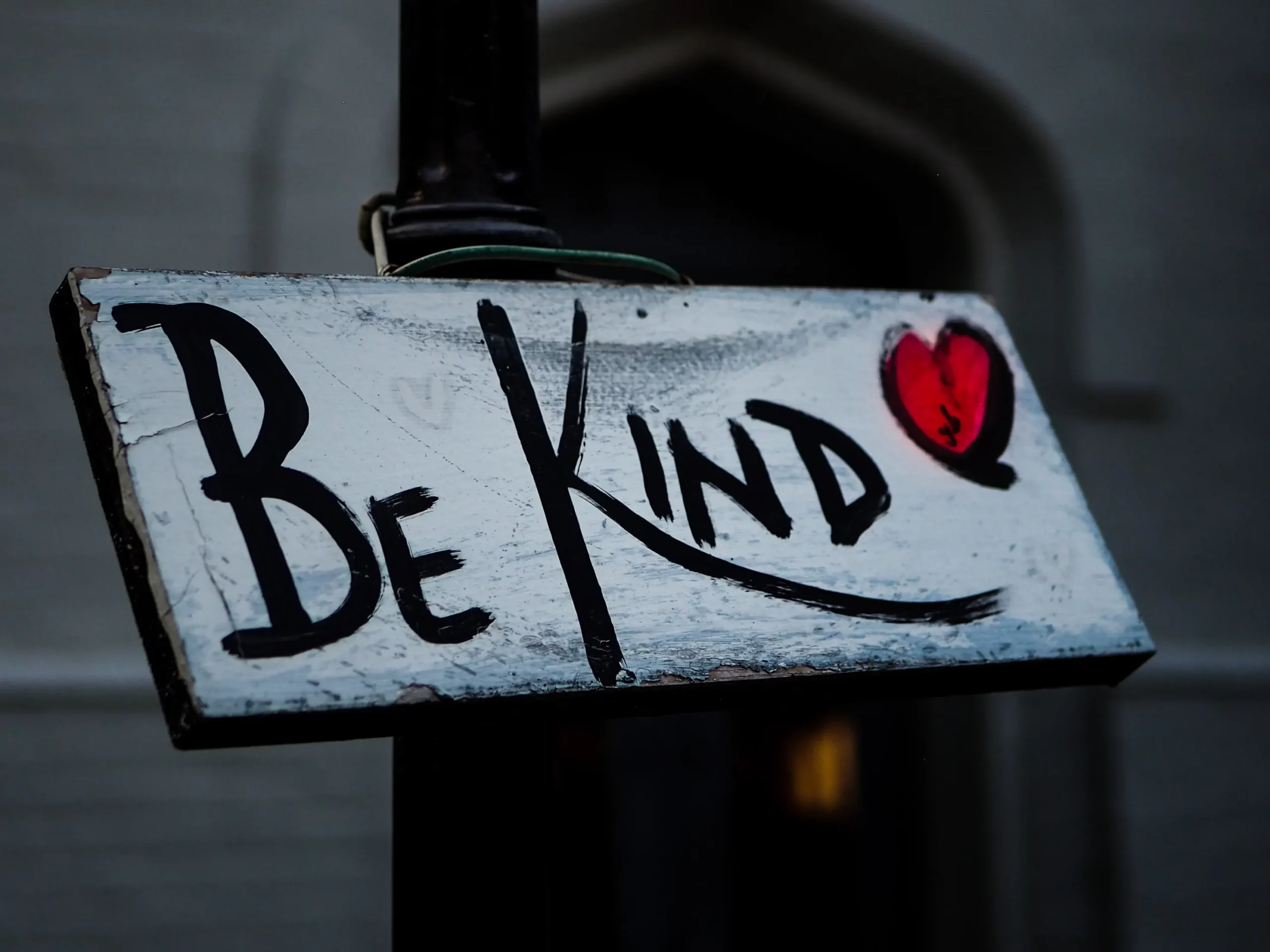 You are currently viewing Kindness at work: Why psychology experts say it pays