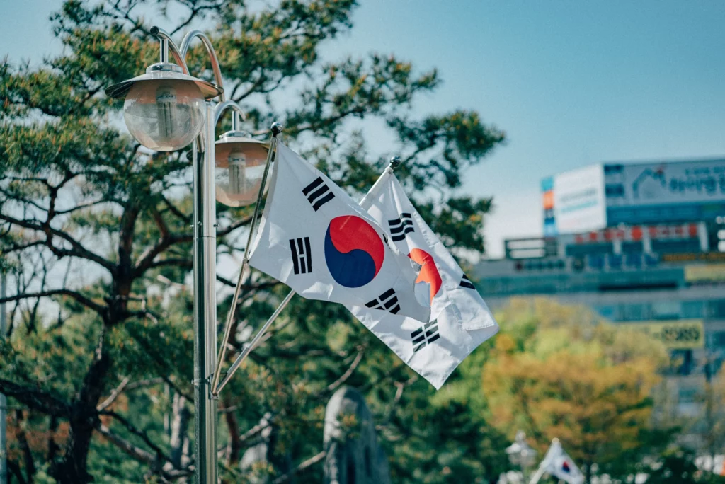 Pay contractors in South Korea