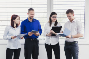 Read more about the article How to Hire Payroll Specialists in India in 2025: A Global Employer’s Handbook