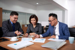 Read more about the article Hire Sales Executives in India (2025): A Global Guide to Building High-Impact Teams
