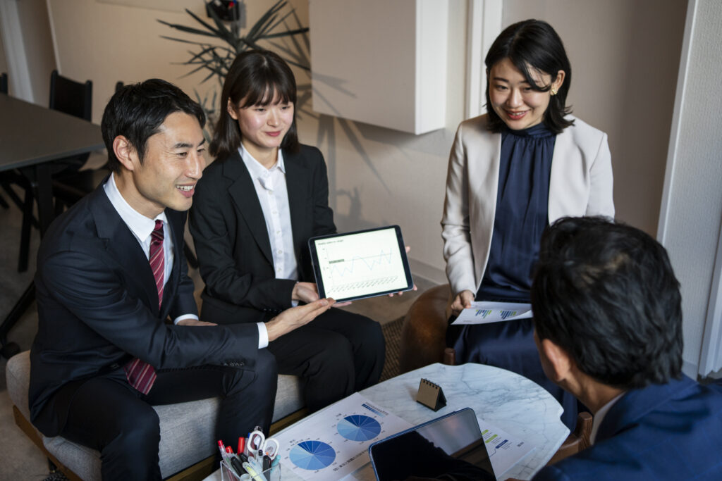 Employer of Record (EOR) vs. Entity Establishment in China
