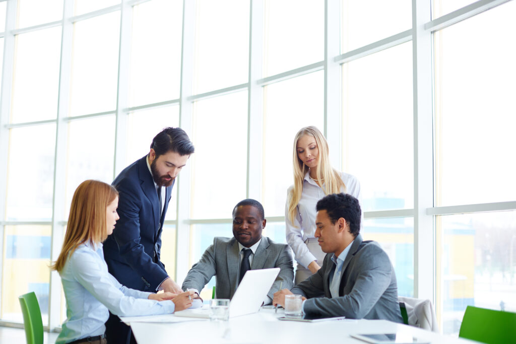 How to Outsource Work to Italy
